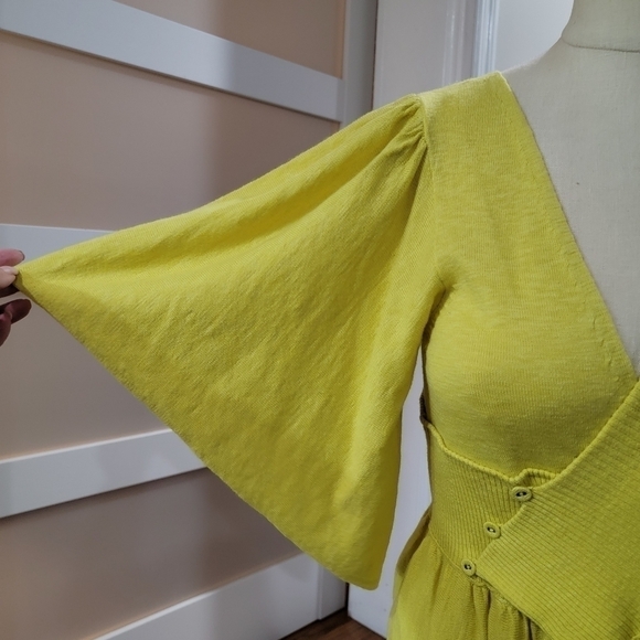 NEW Anthropologie Moth Taupo Golden Yellow Asymmetrical Sweater Wrap S/M - Picture 5 of 16